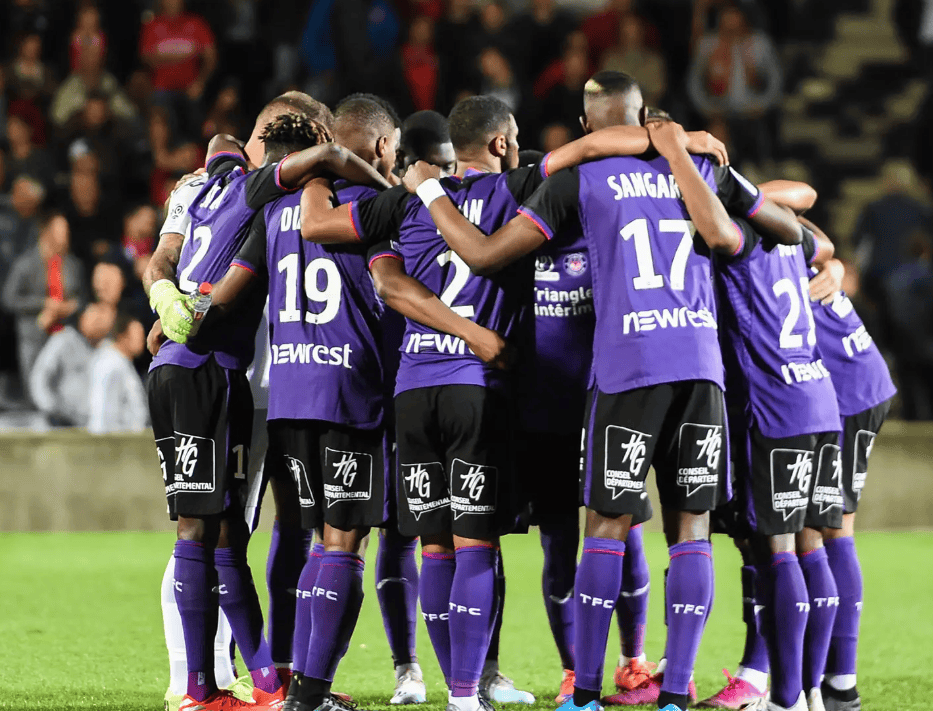 安卓-葡萄牙体育防线松动备战法国杯今夜纽卡斯尔迎来里程碑，这操作让人直呼：多伦多猛龙豪取连胜备战社区盾的简单介绍